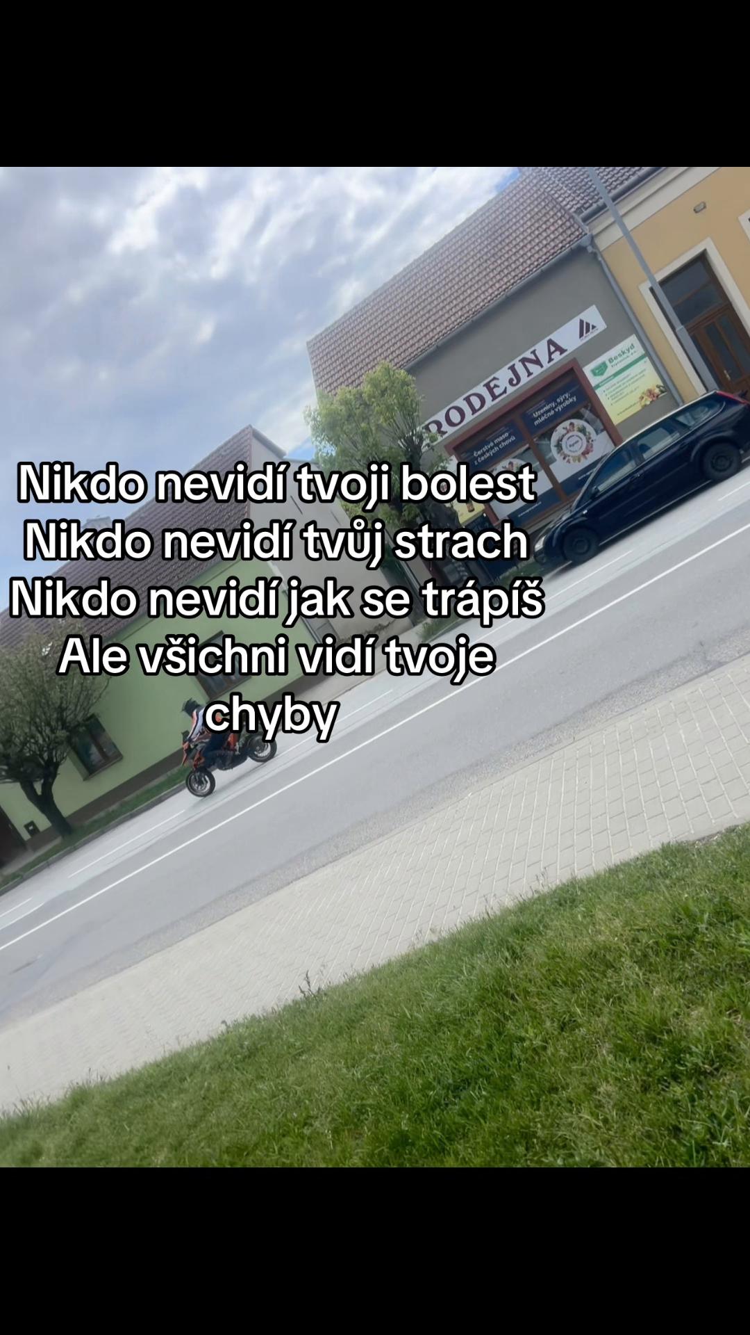 @Unfav_pica
