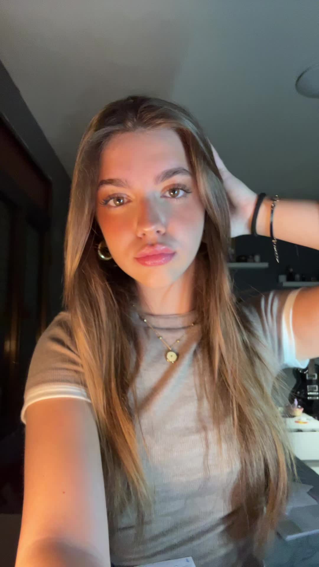 @Ari