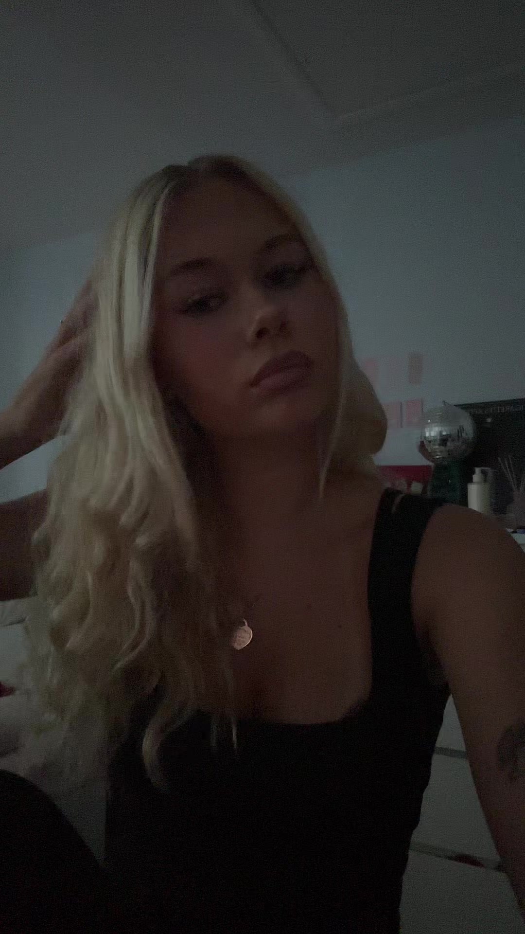 @✰