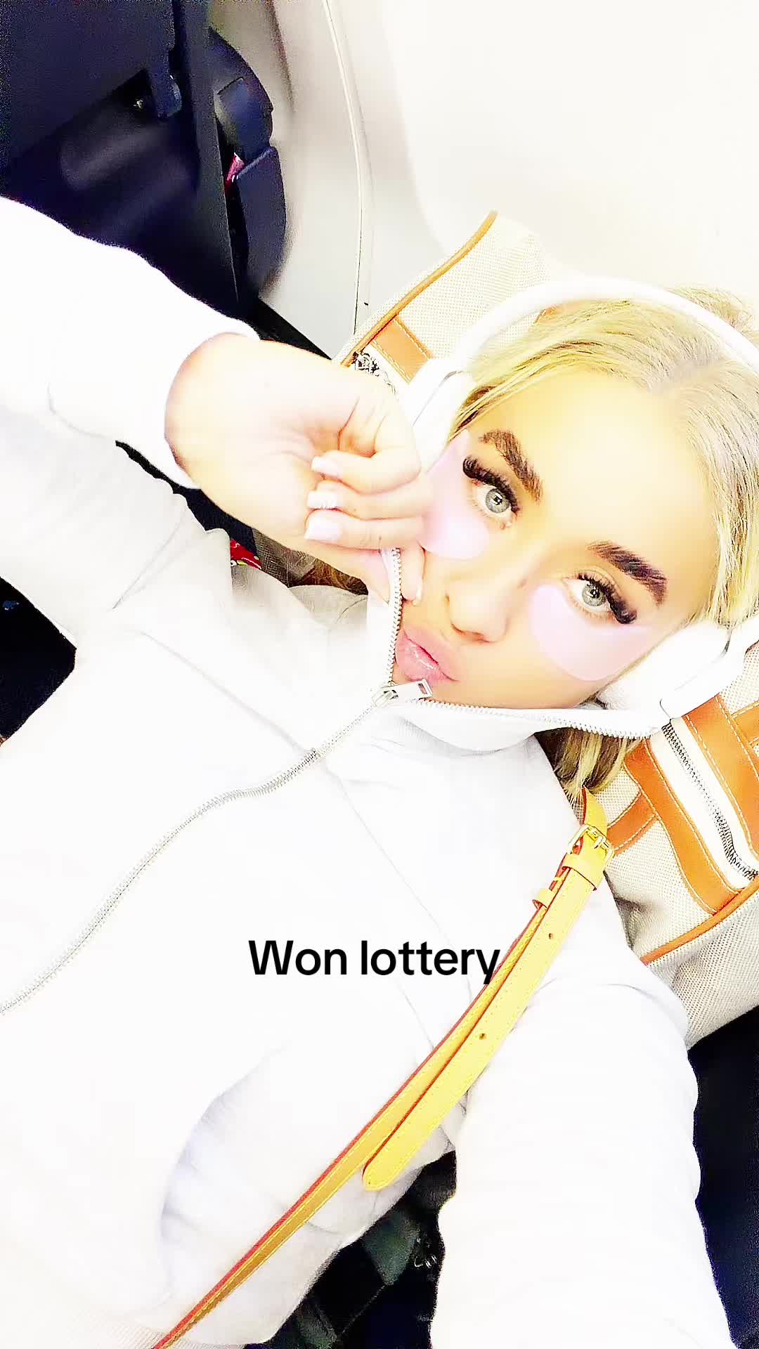 @peacenpout✌️