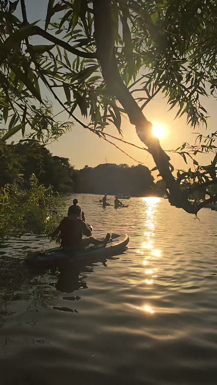 @The London Stand Up Paddle Co