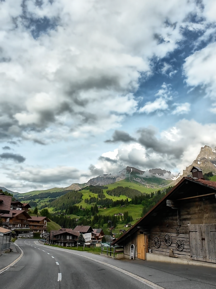 @Momentsfromswitzerland🇨🇭