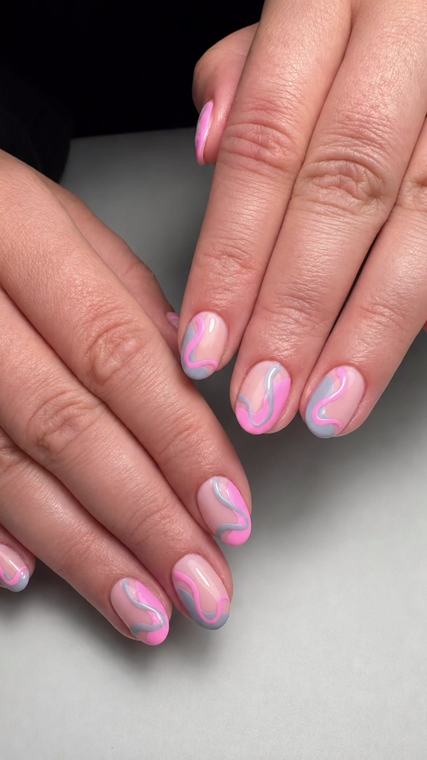 @Skullpture_Nails