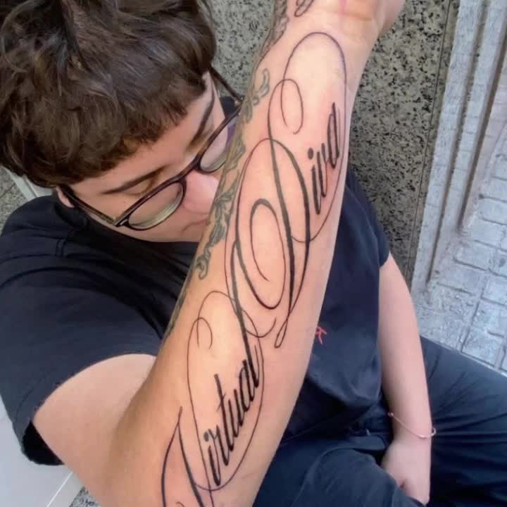 @emily  🦭