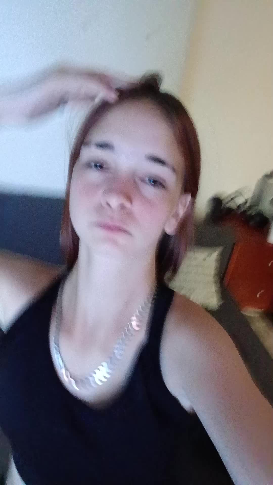 @👩❤️💋👩