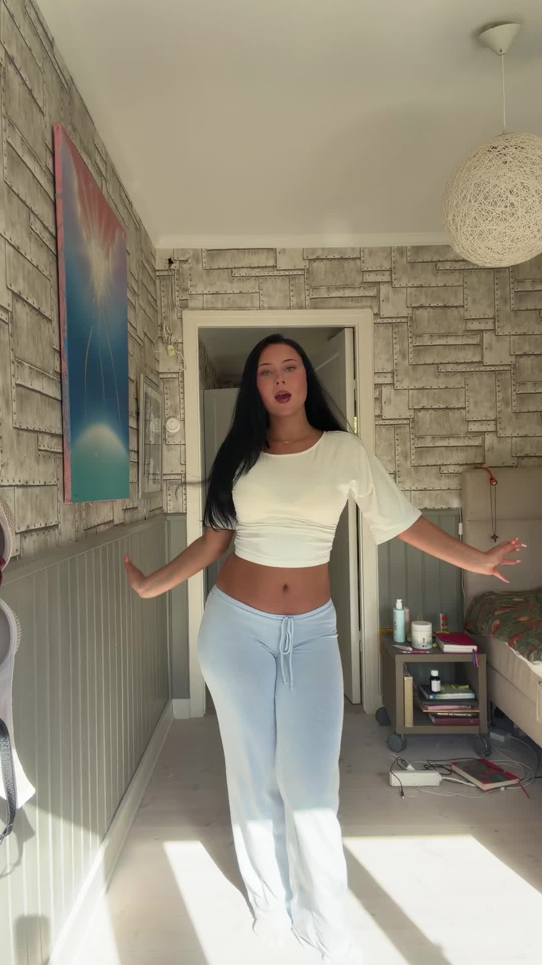 @Swedishciara on ig ✨