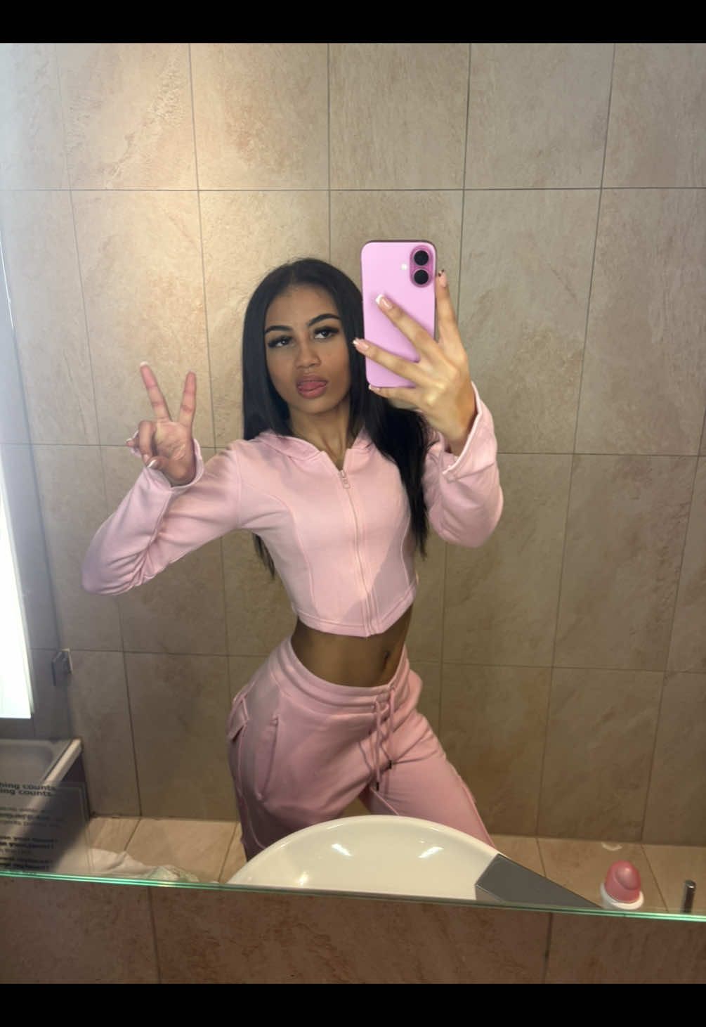 @bellaaleahh
