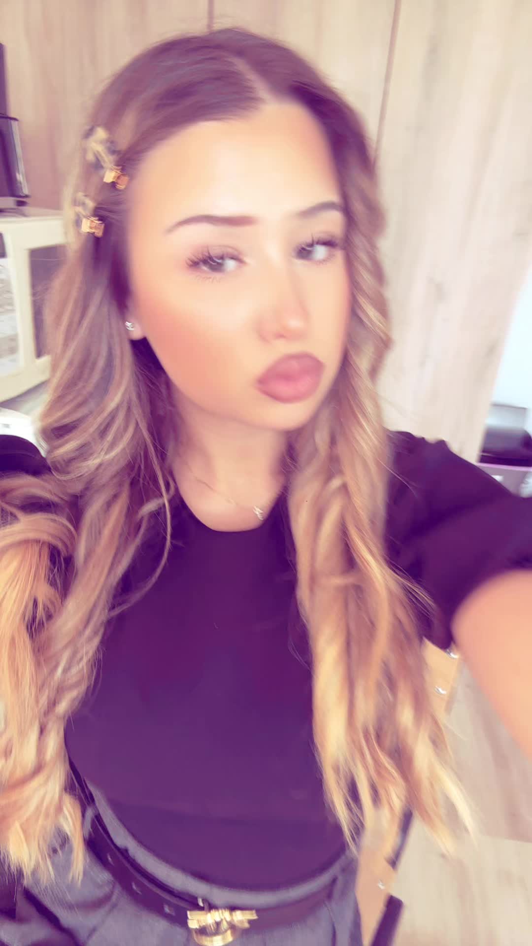 @ᴅᴀʀᴀ