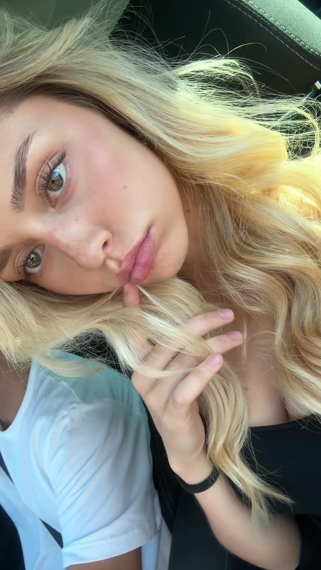 @karolina