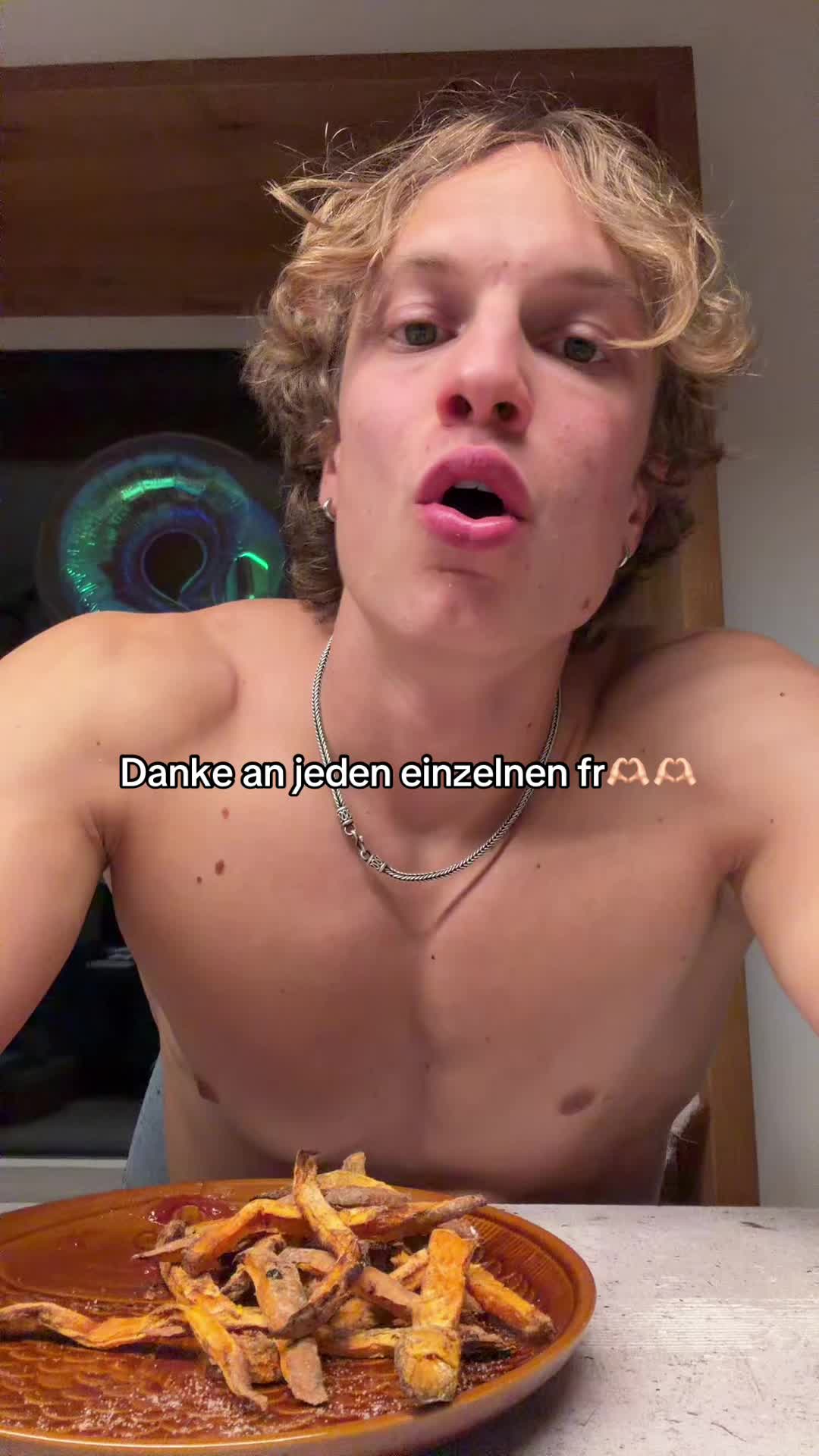 @Iss3g