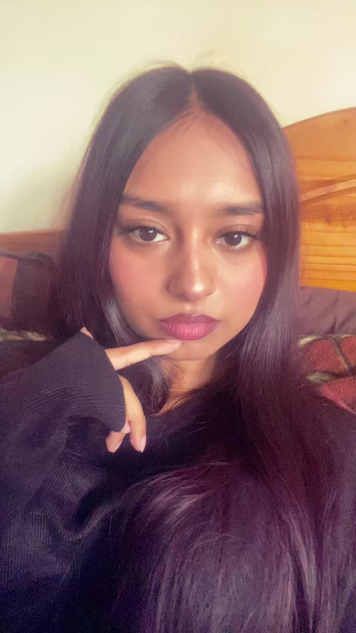 @annabella.