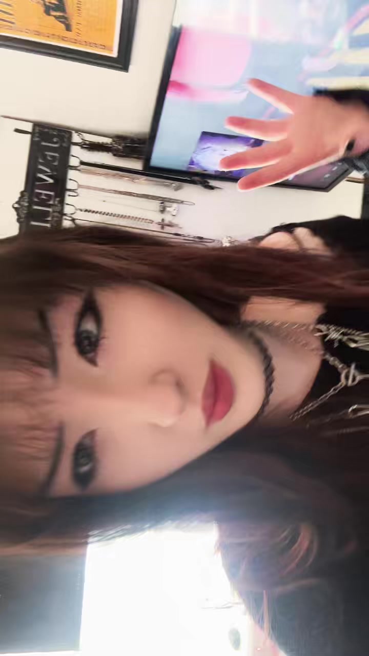 @alilybitcrazyy