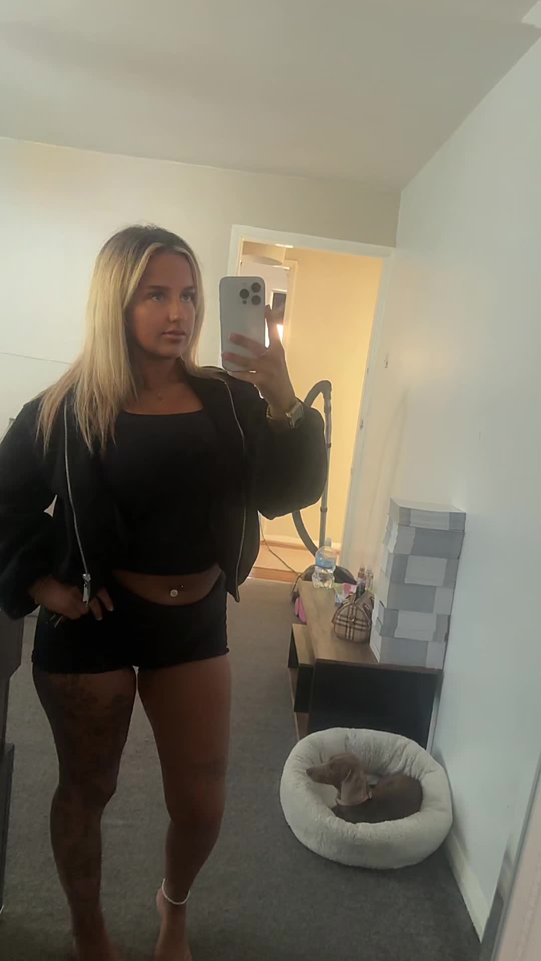 @daniellekelly