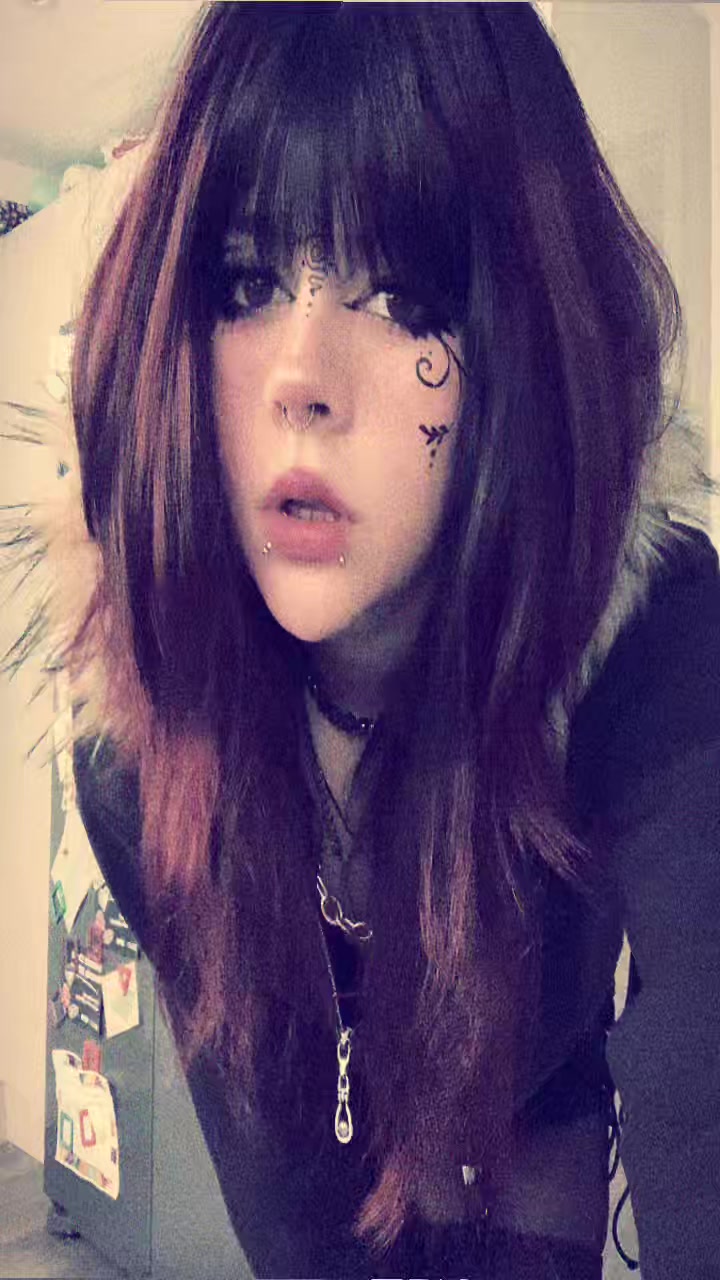 @Lilaloopsy