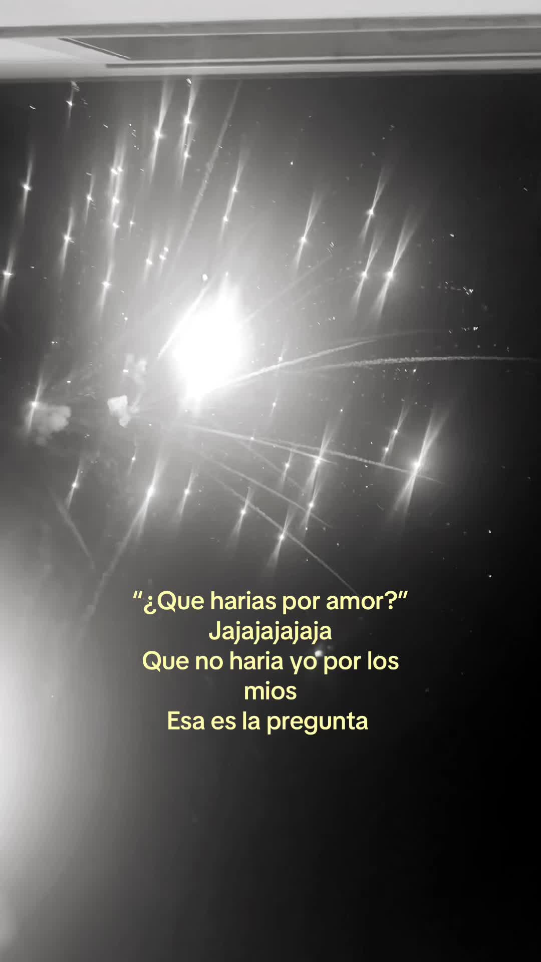 @✰