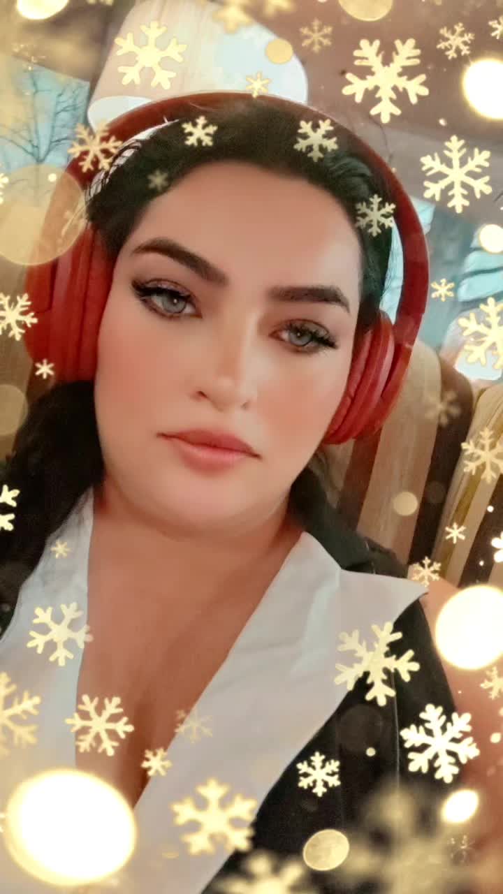 @LatinaEspañaJulianaOcampo👑