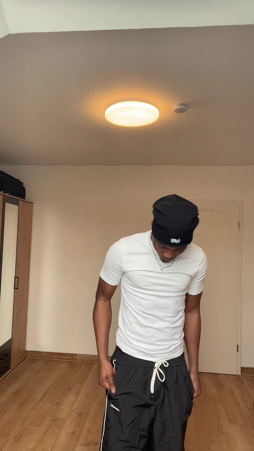 @Melo 🧑🏽🦱