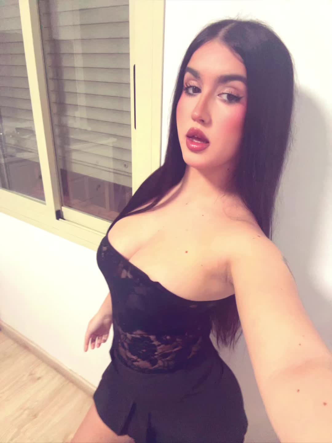 @𝐂𝐫𝐢𝐬𝐬🌸