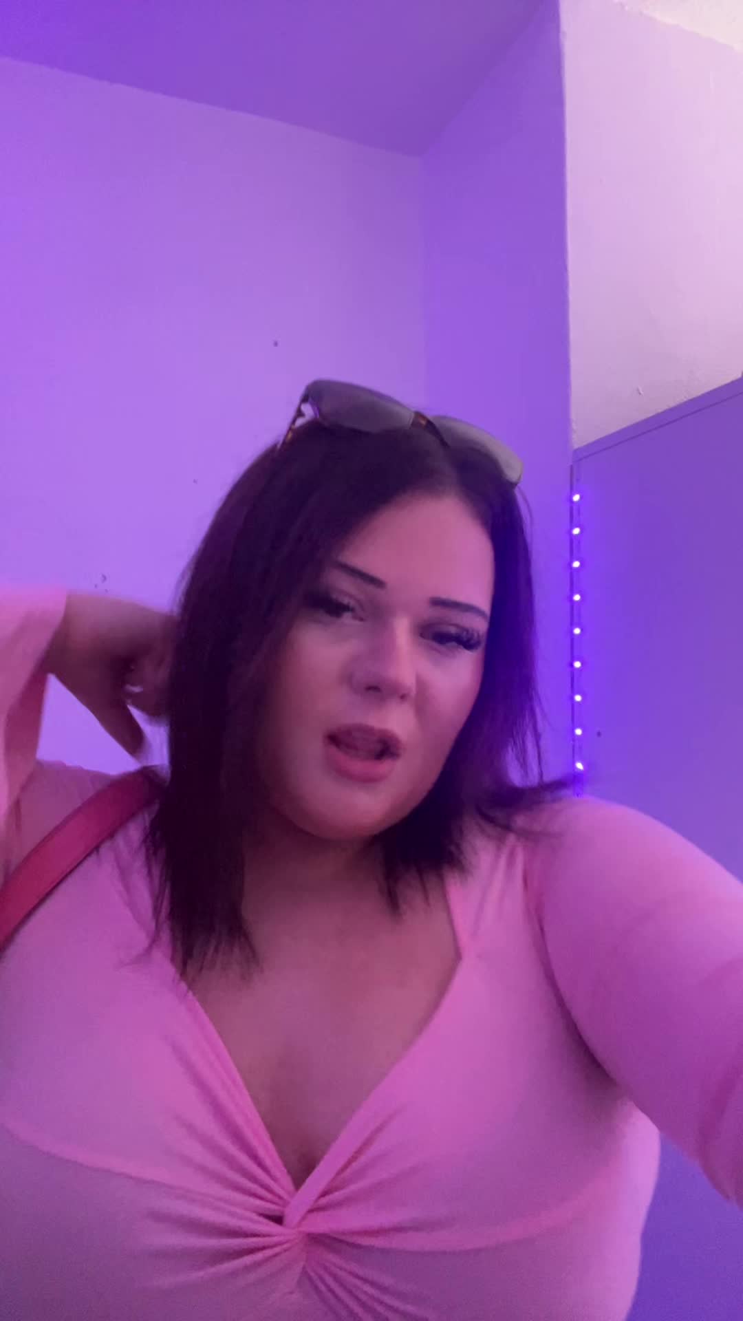 @thechlocain