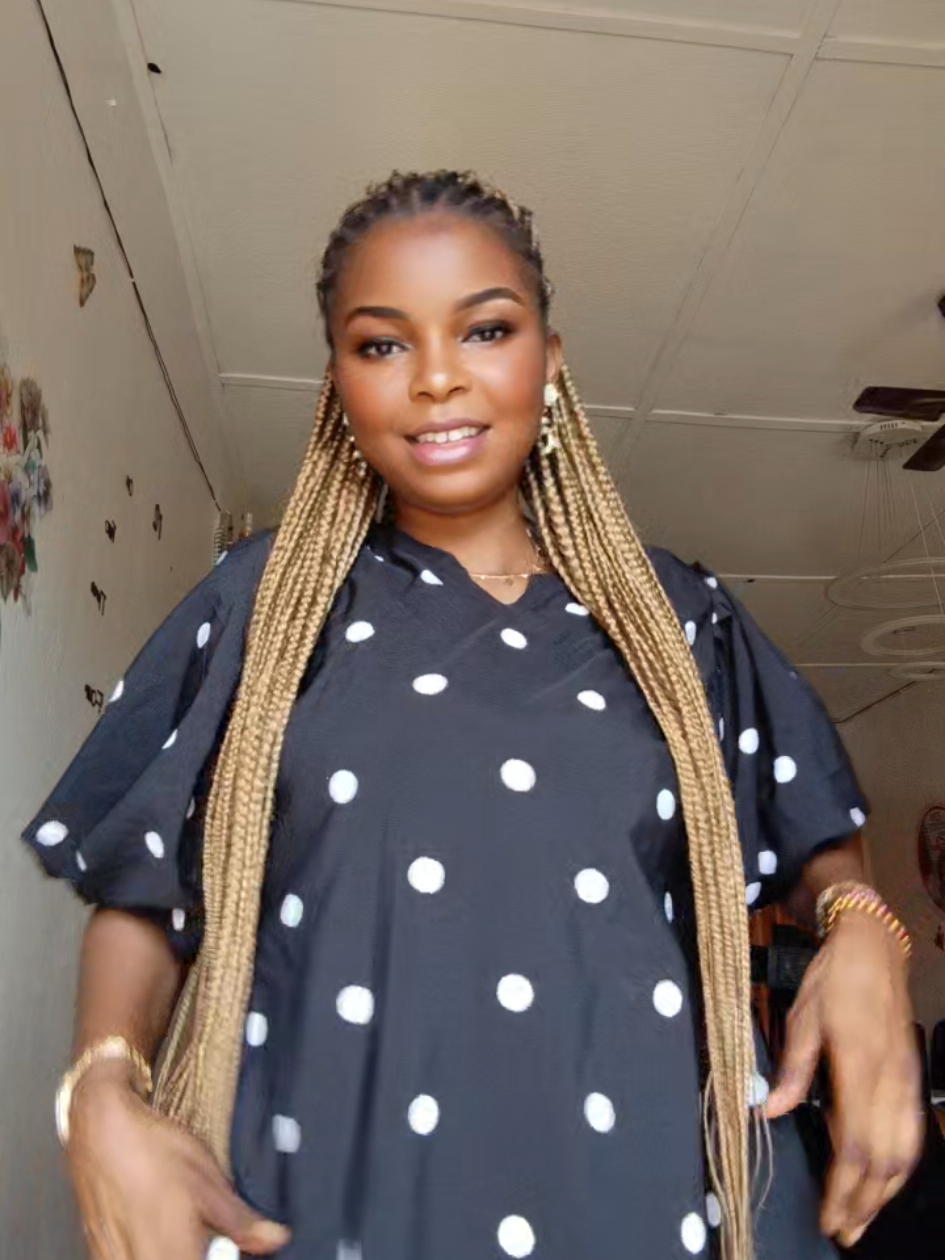 @🎤Esther Olufunmi🎤