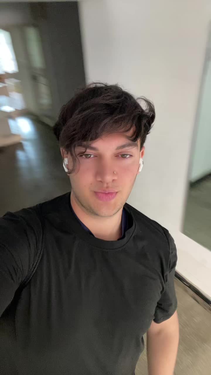 @ronniedaia