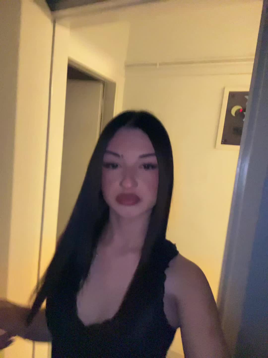 @๐ฌ๐๐๐๐๐