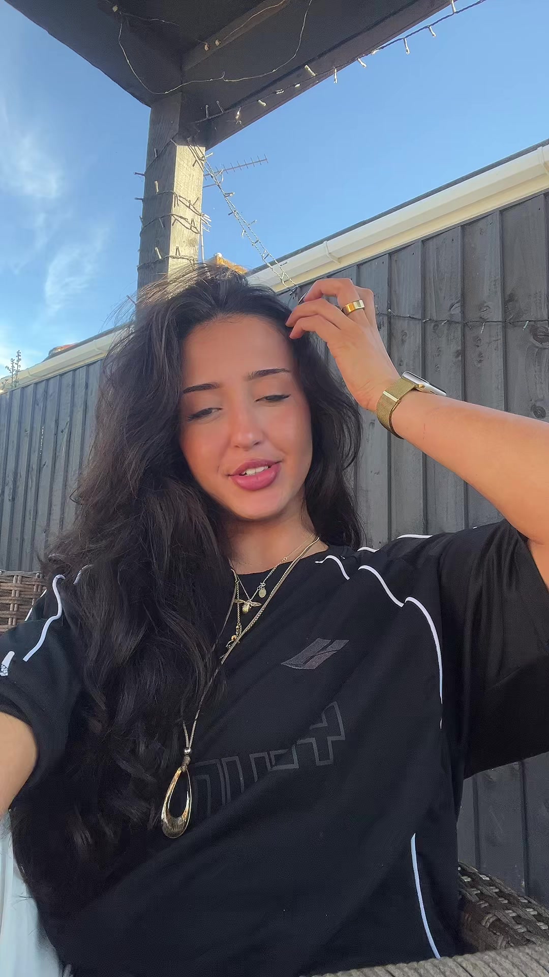 @BEE