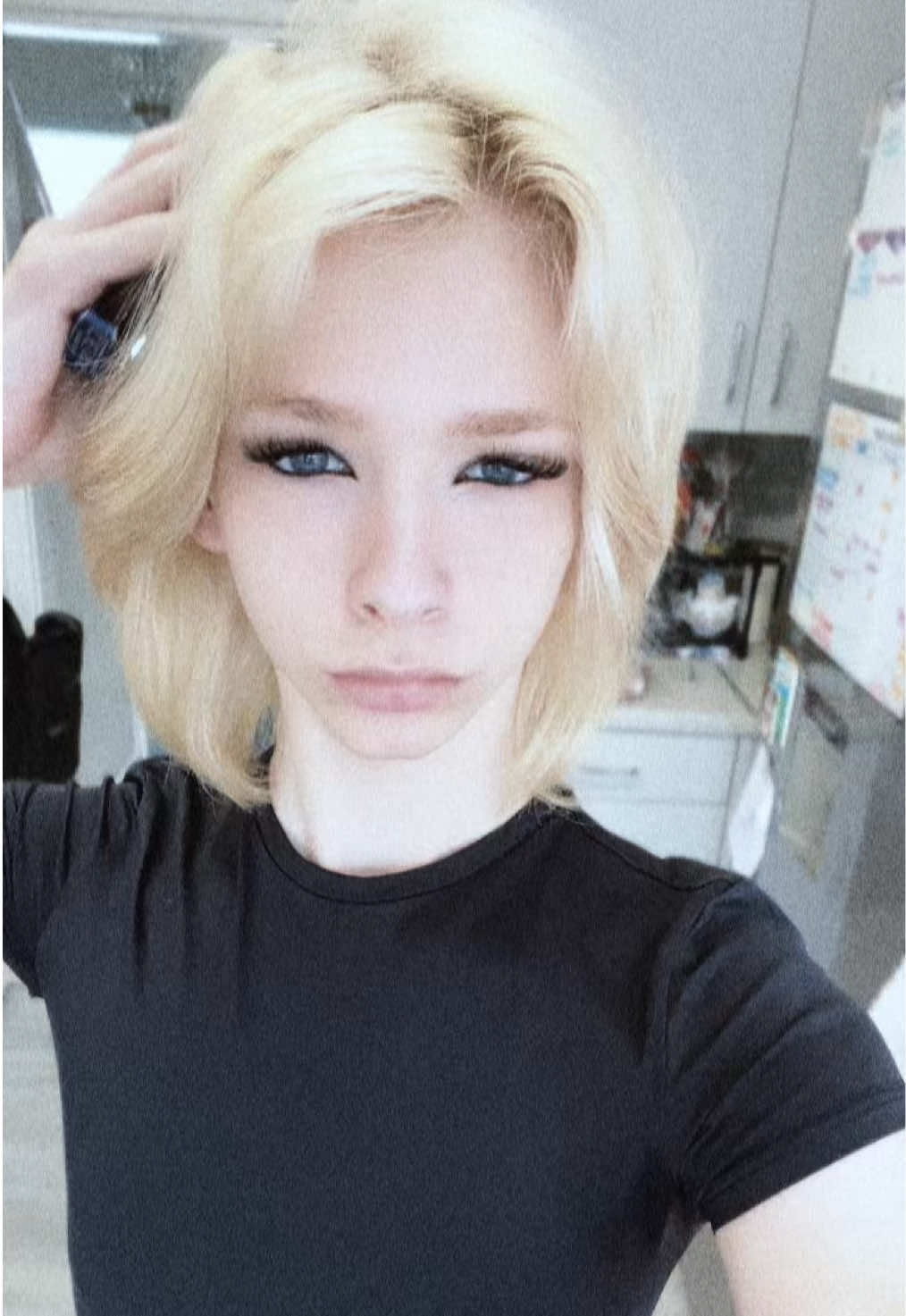@⃟