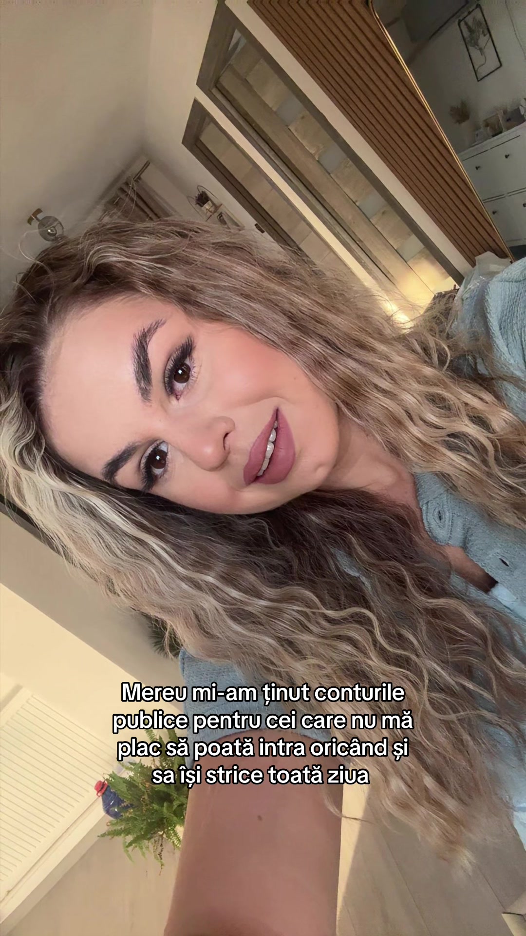 @Anna-Maria Manole