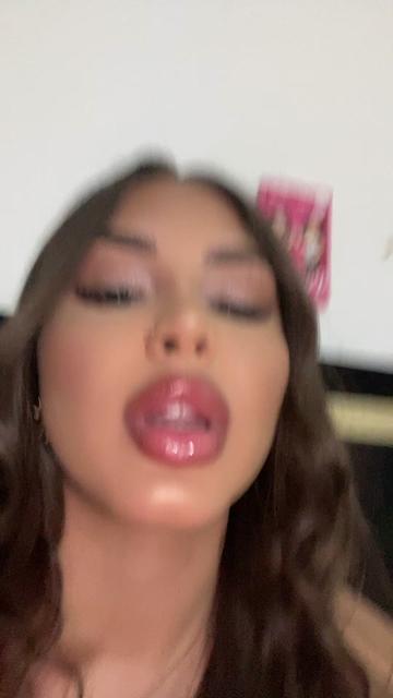 @iioniss