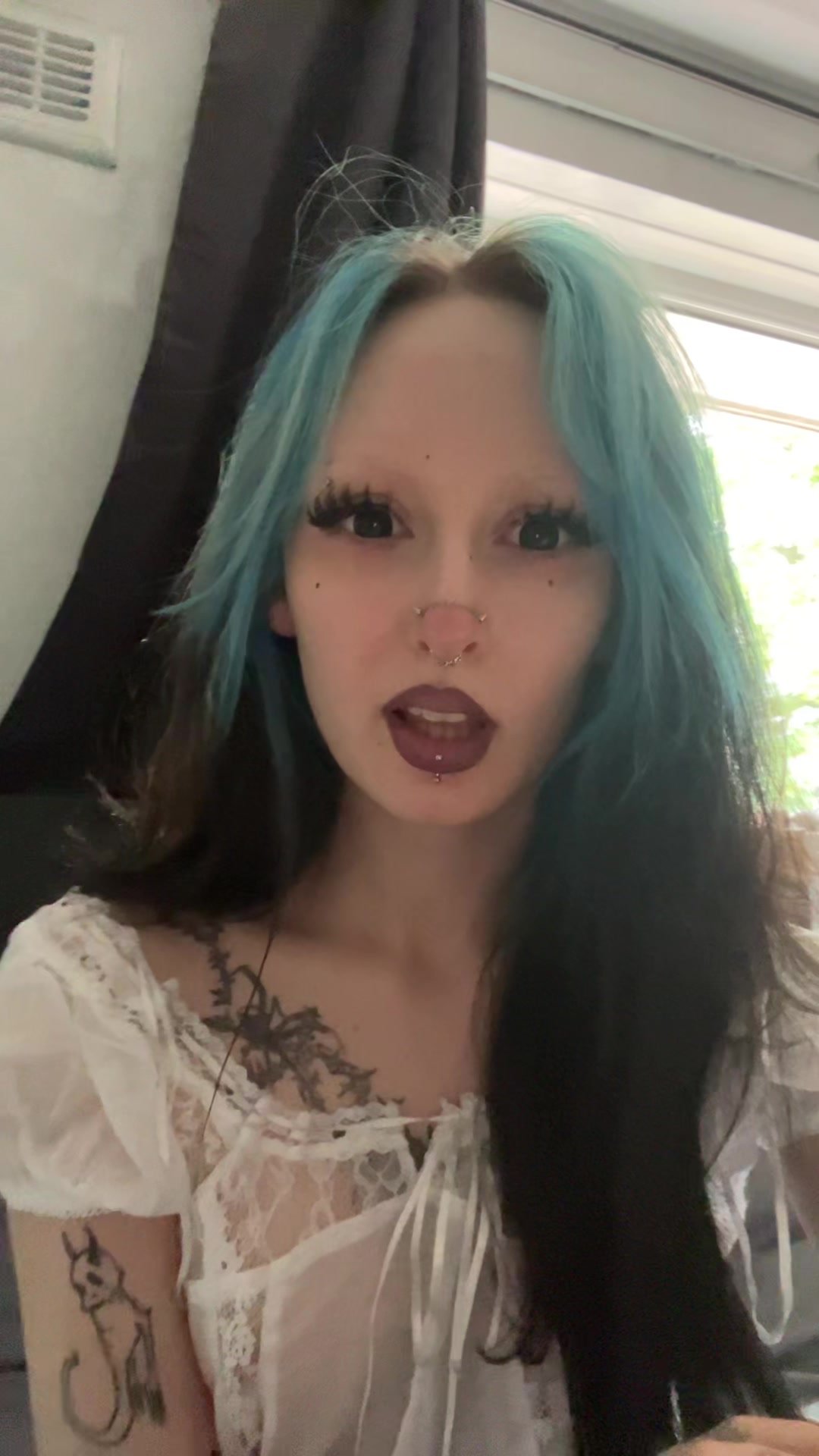 @alienmeowsz