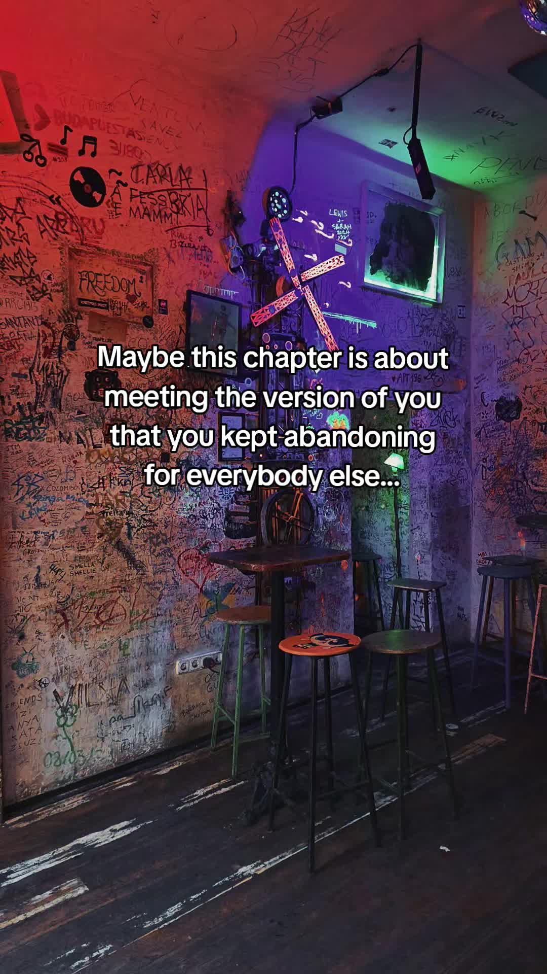 @C.C. Davie - Sapphic Author