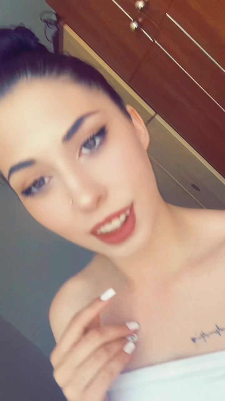 @Larisa Fazakas145