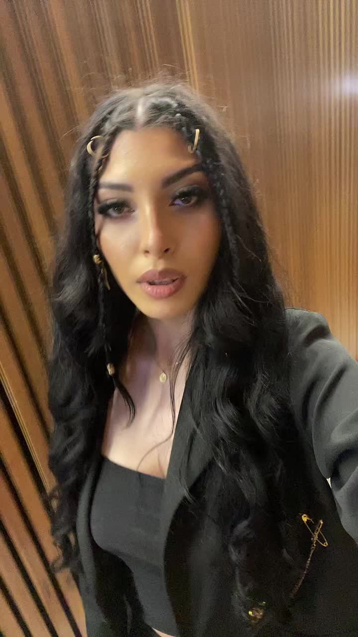 @𝖆𝖞𝖑𝖎𝖓𝖆𝖗𝖞💞