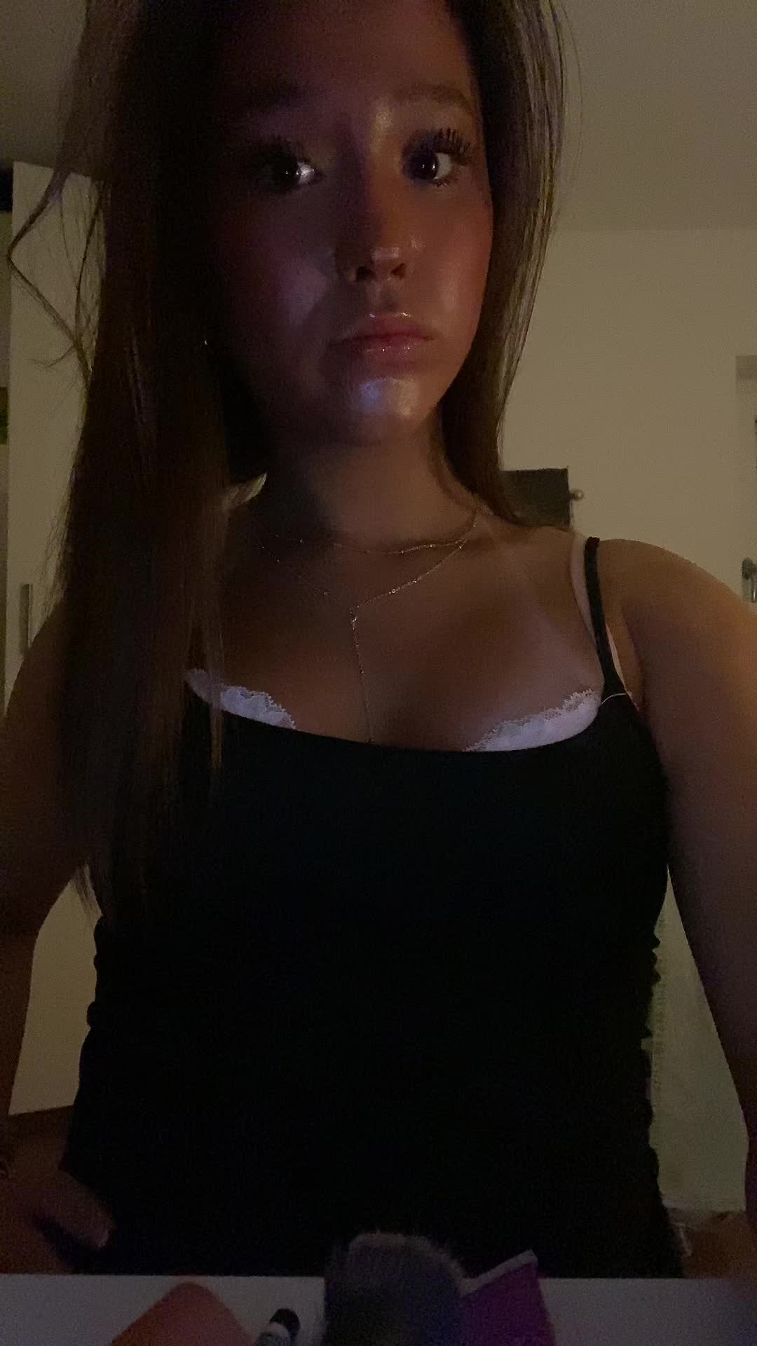 @Emmivkm