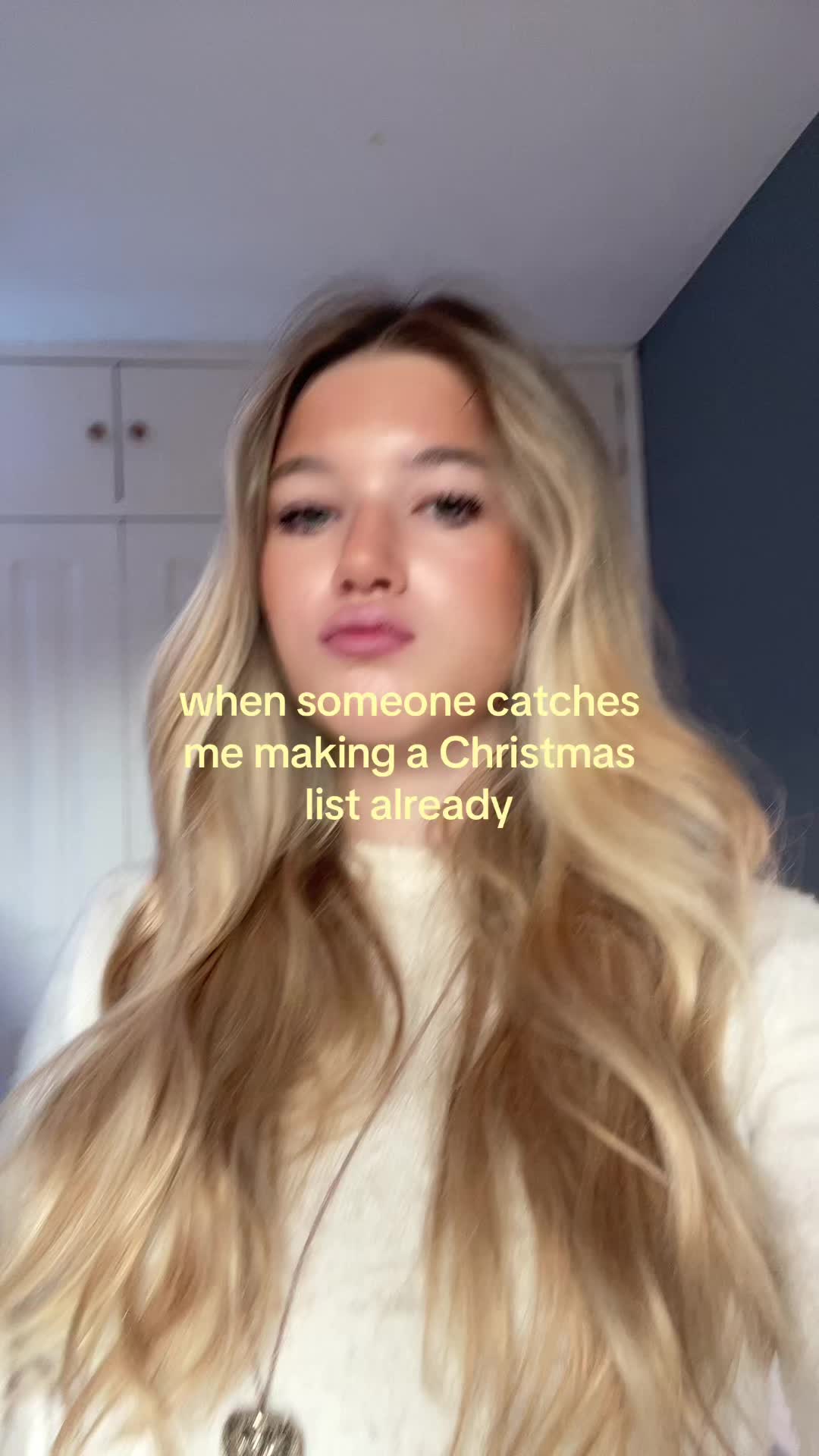 @holly