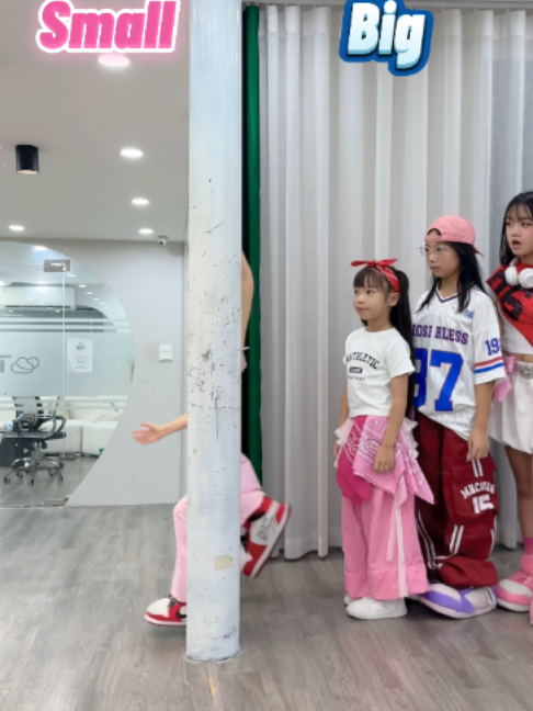 @Celebrity Info Central