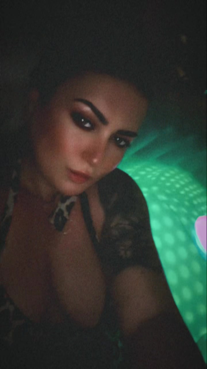 @Claire b