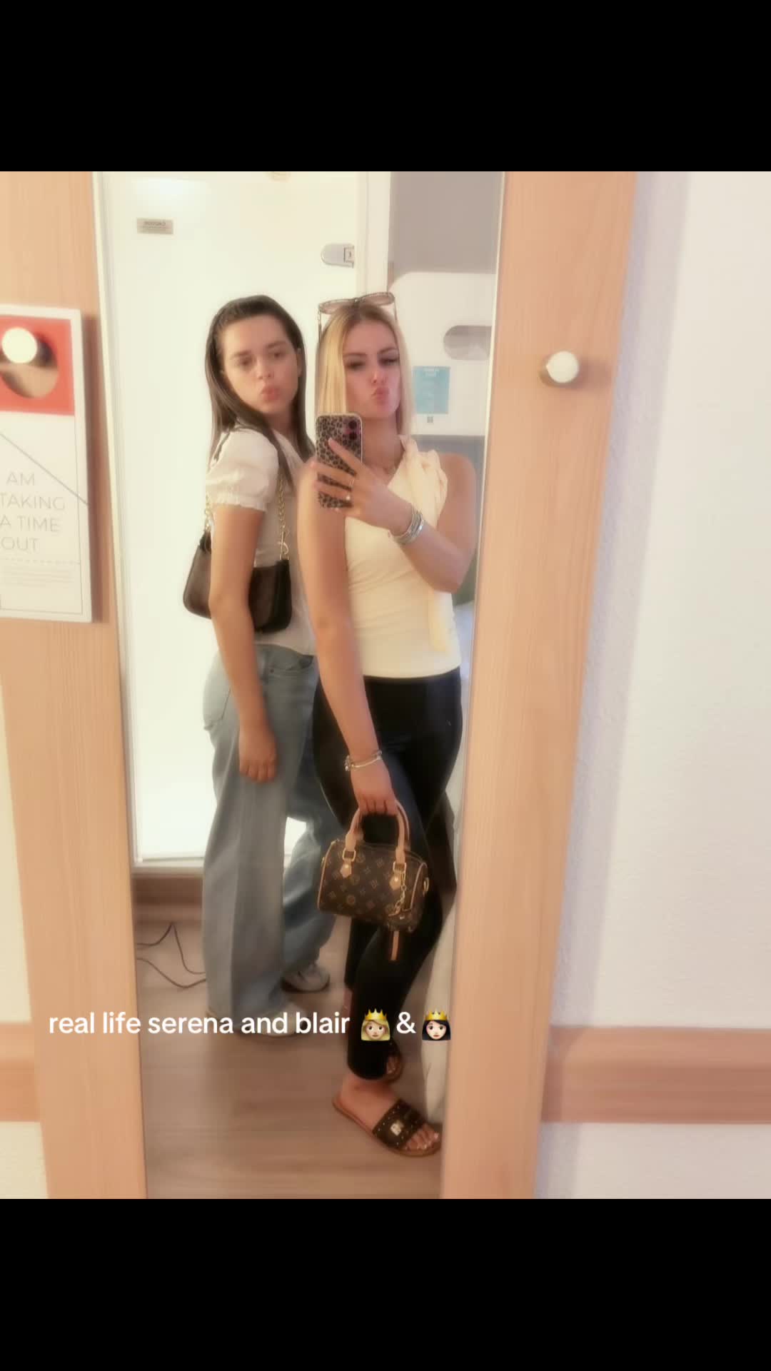 @𝓼𝓸𝓹𝓱 🦋