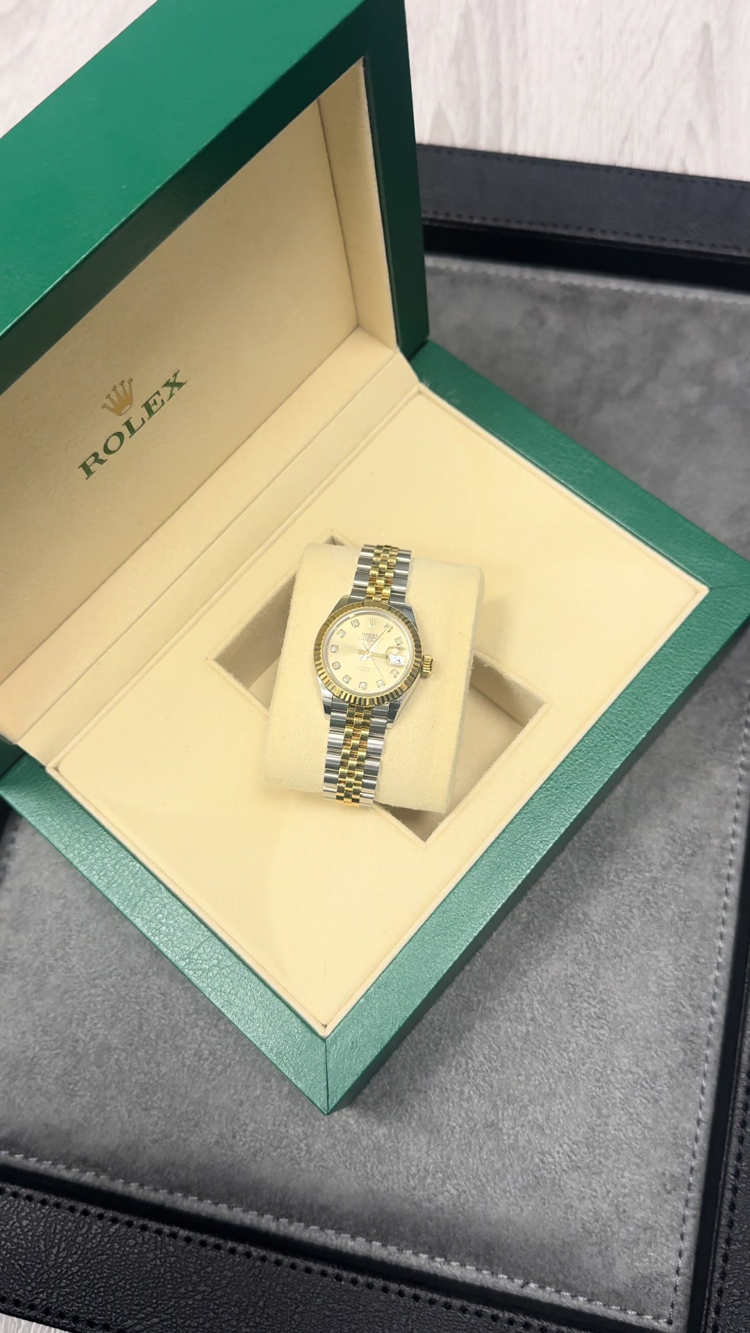 @DBTHEJEWELLER