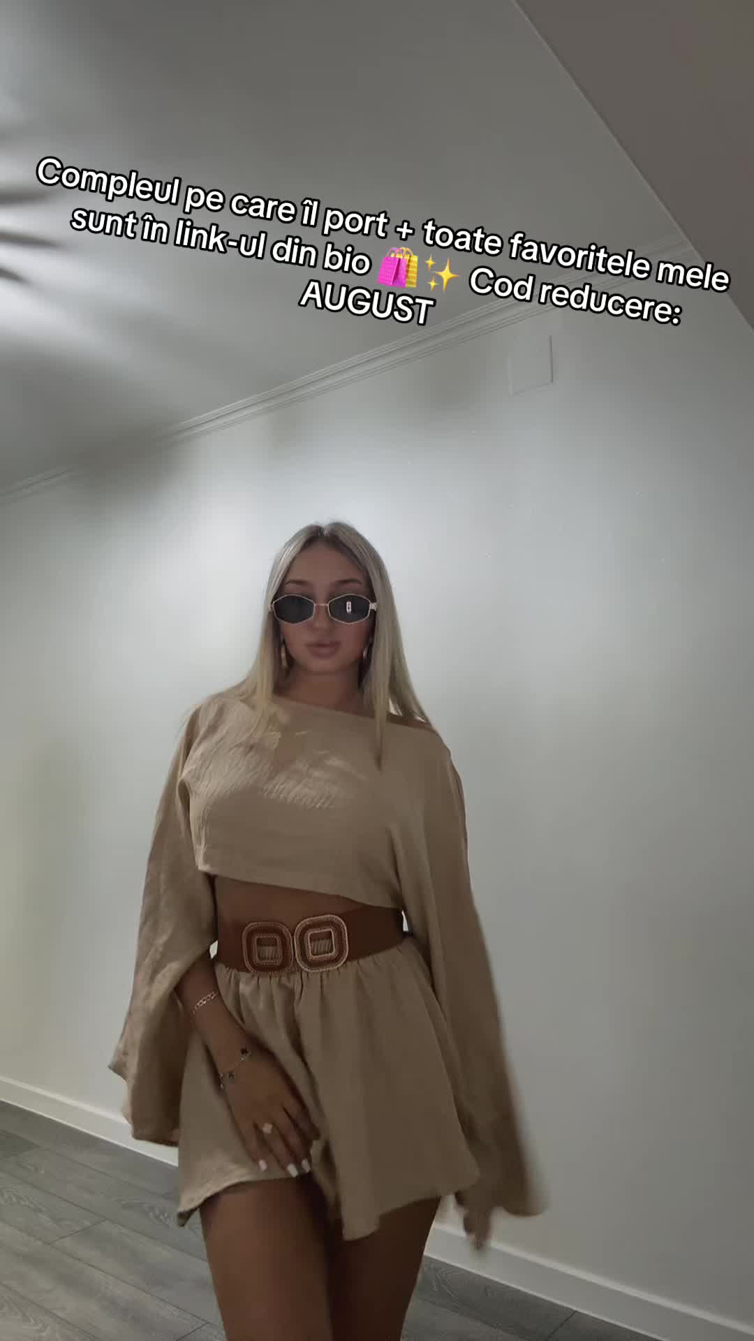 @Elennny
