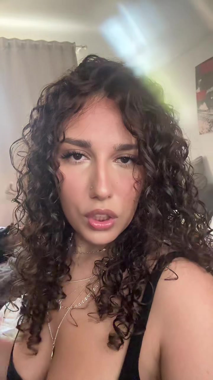 @mayaya