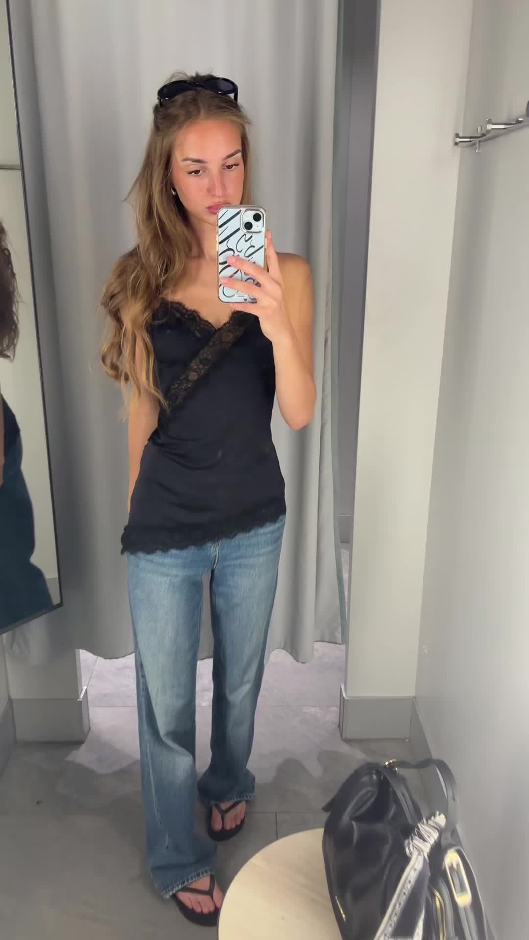 @🦢Adrija🦢