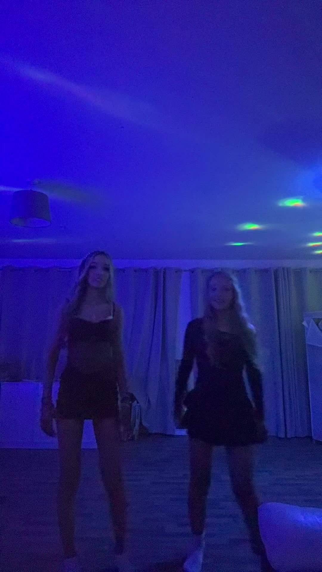@𝐞