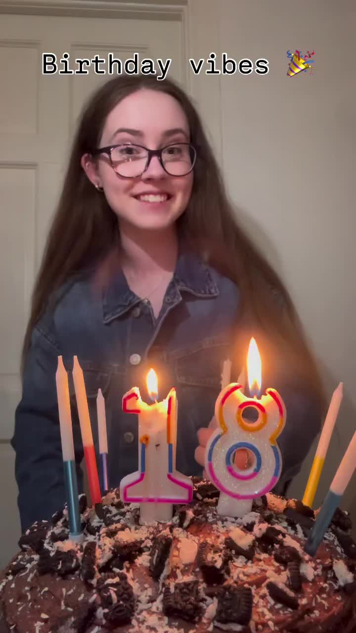 @TheEllaNicholson