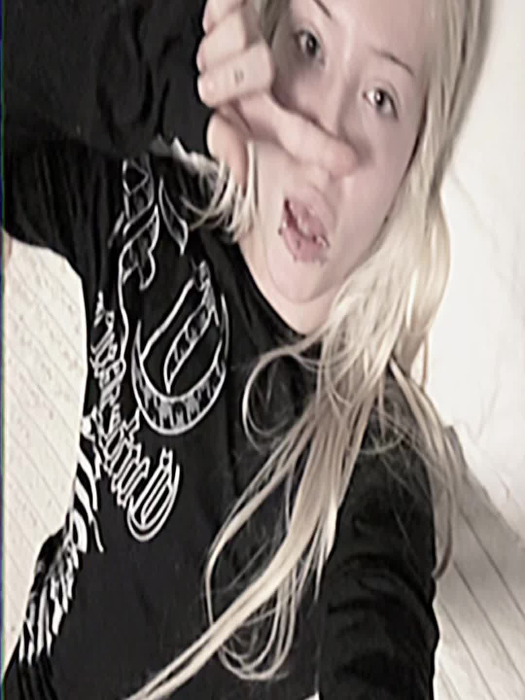 @Sqizw