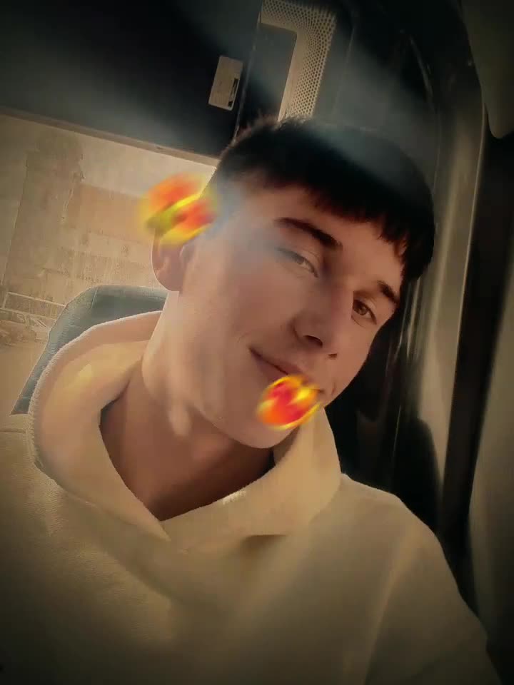 @wani len tvoja 😍🥵😈