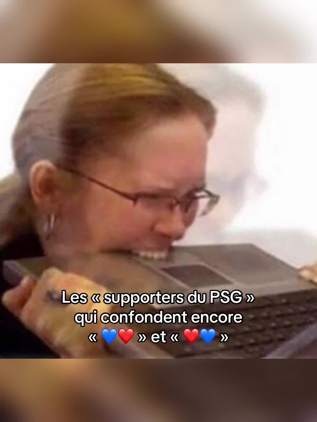@𝒞𝓁ℴ𝓉𝒾𝓁𝒹ℯ ﾒ𝟶 ❤️💙