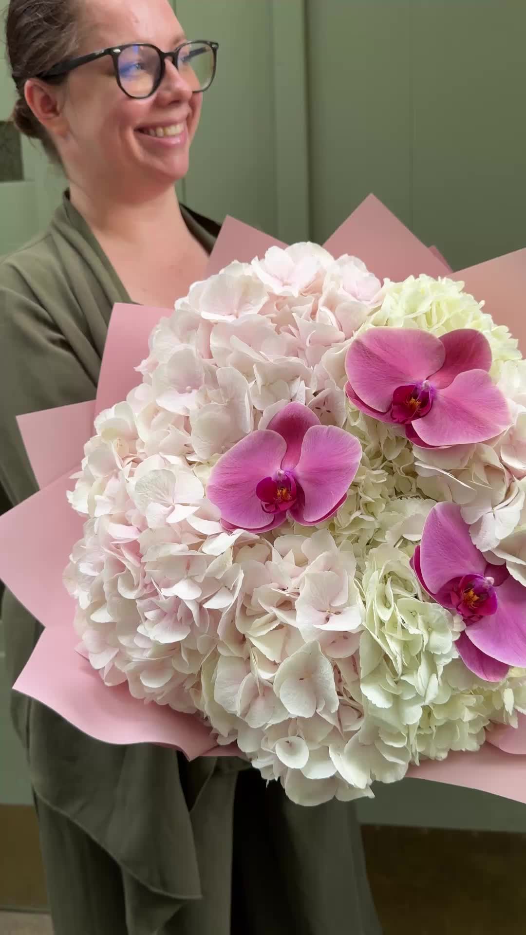 @Olga Čumpel&iacute;k -florist, ekonom