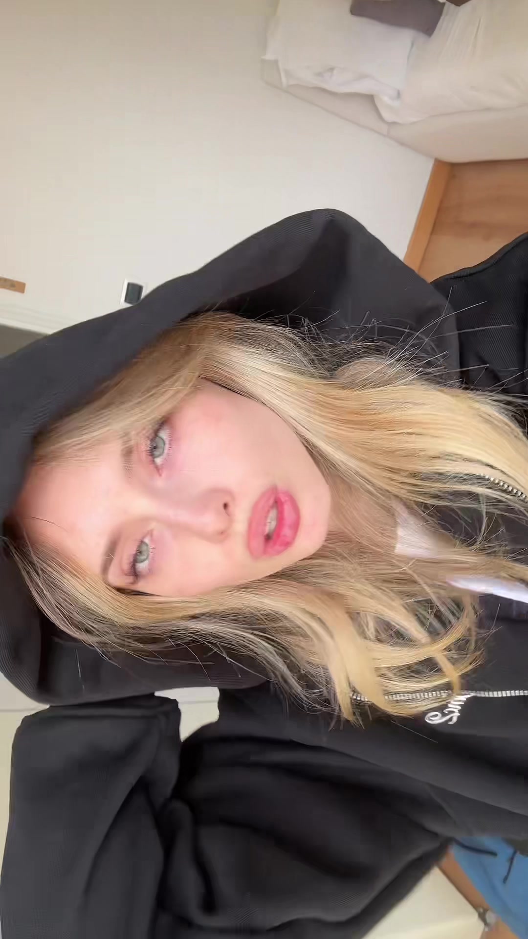 @blondbimbo22